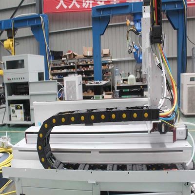 Macchine per il taglio di materiale di forma speciale